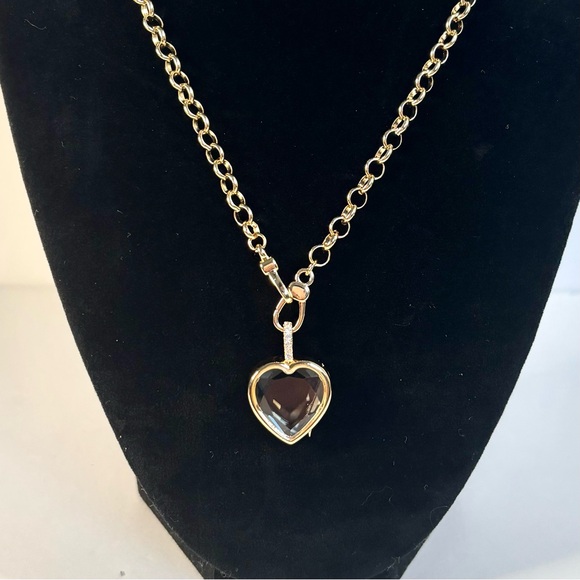 Heart-shaped glass locket (multiple available upon request) - Picture 3 of 7